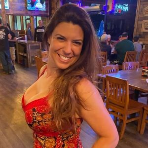 Meet your Posher, Alycia